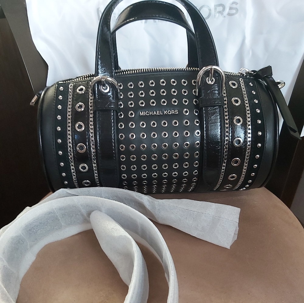 Michael Kors Stanton barrel bag